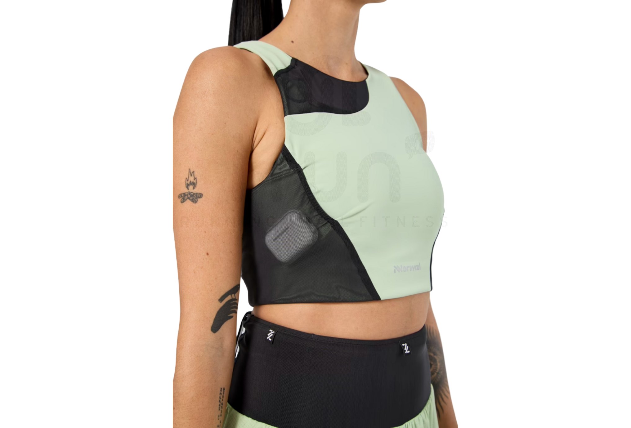 NNormal Trail Crop Top 02