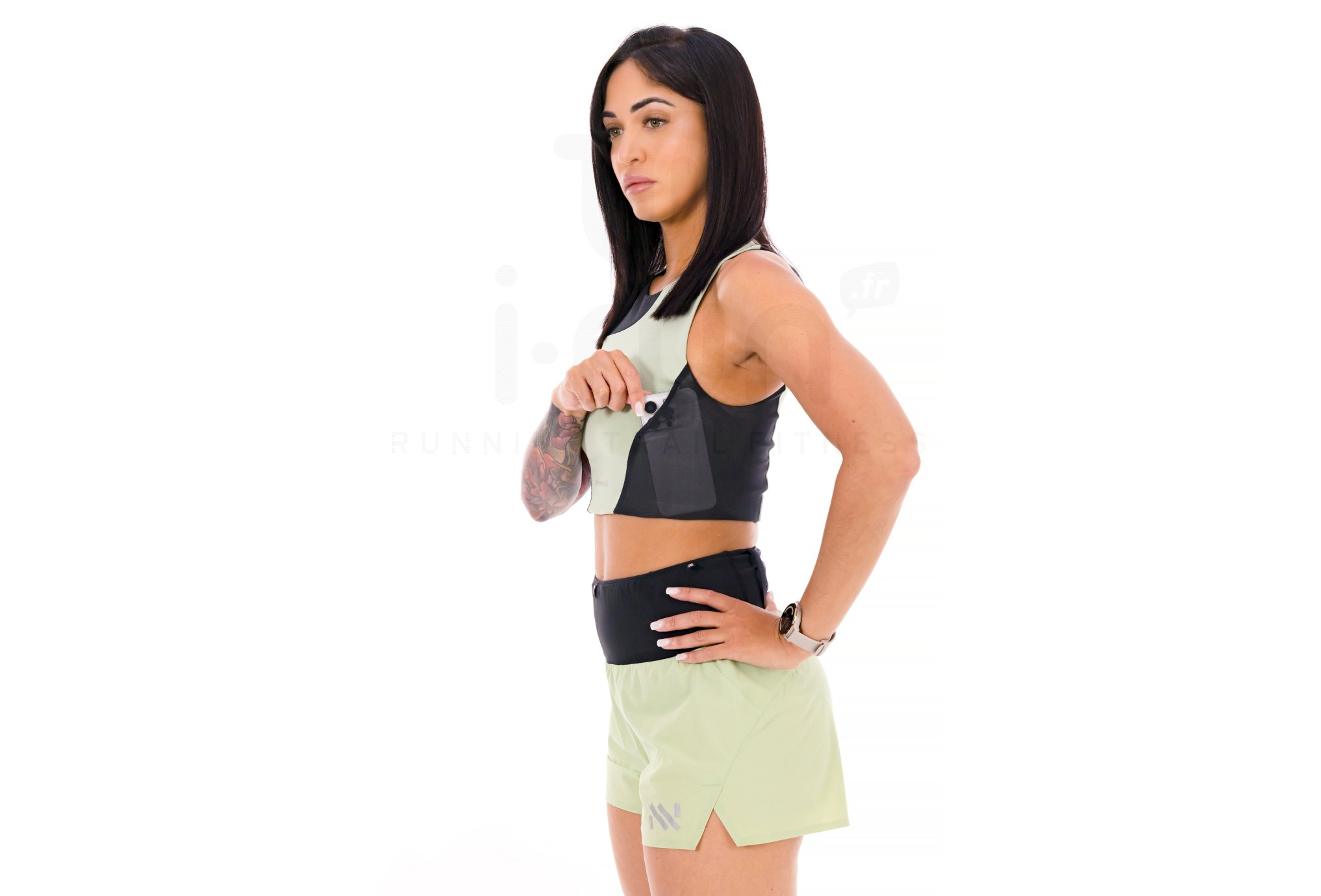 NNormal Trail Crop Top 02