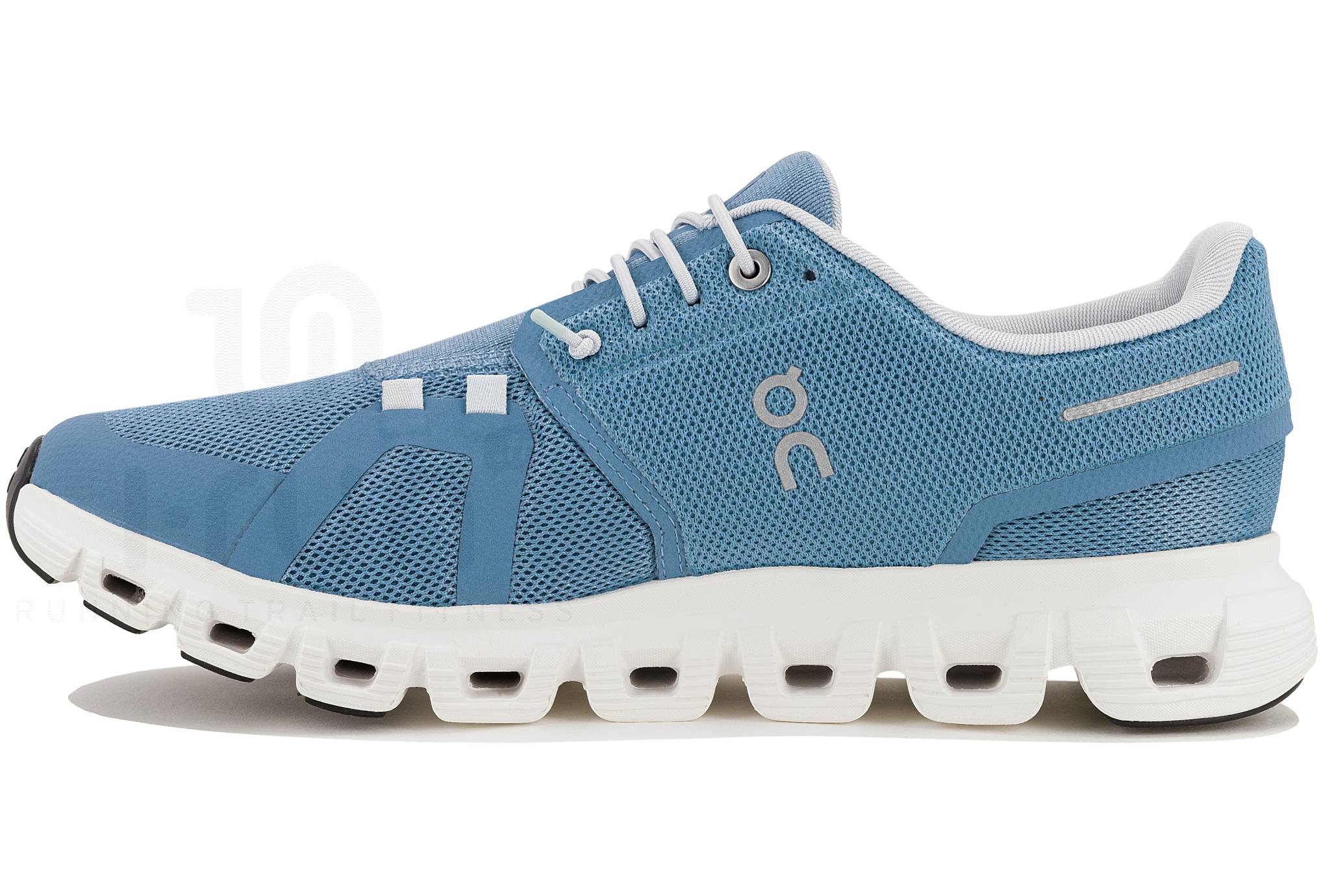 On-Running Cloud 6
