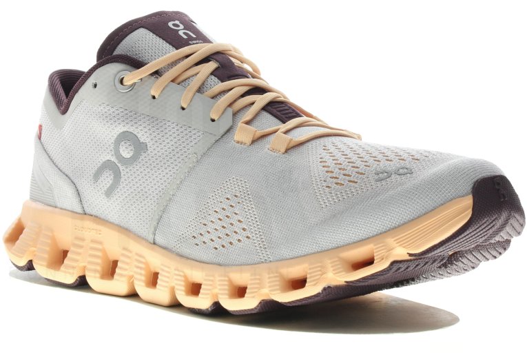 On-Running Cloud X Damen