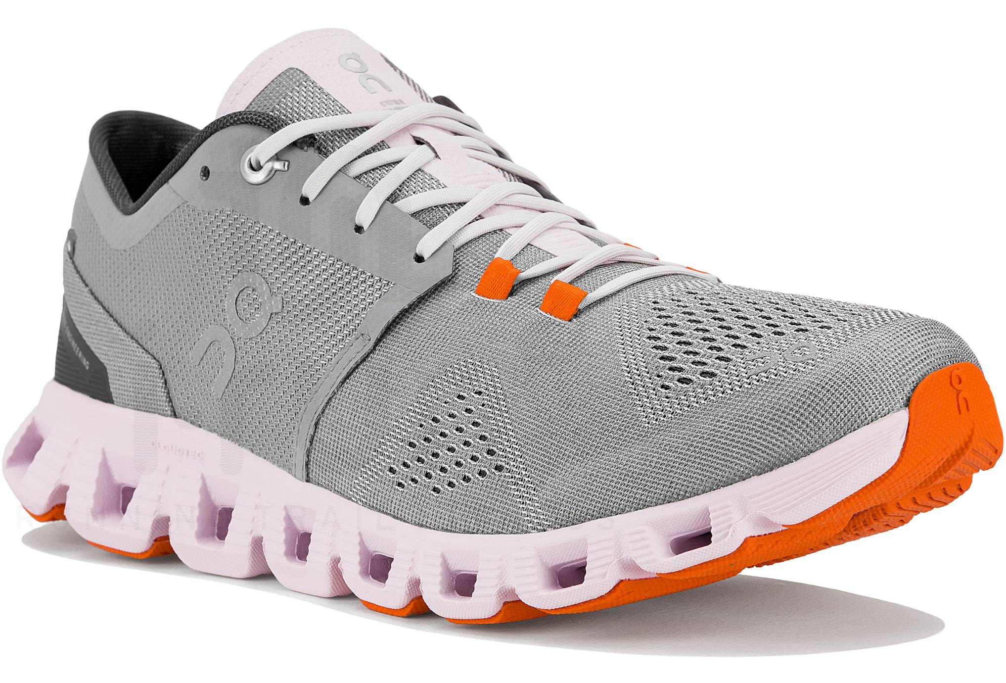 On-Running Cloud X Damen