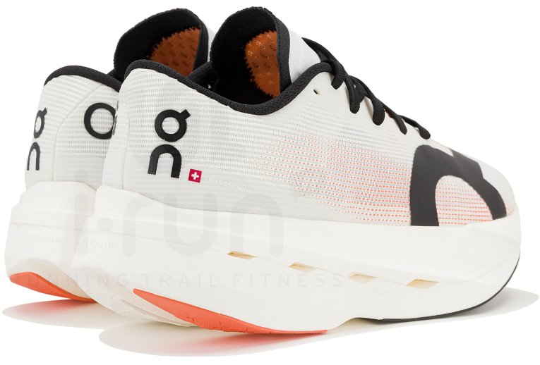 On-Running Cloudboom Volt