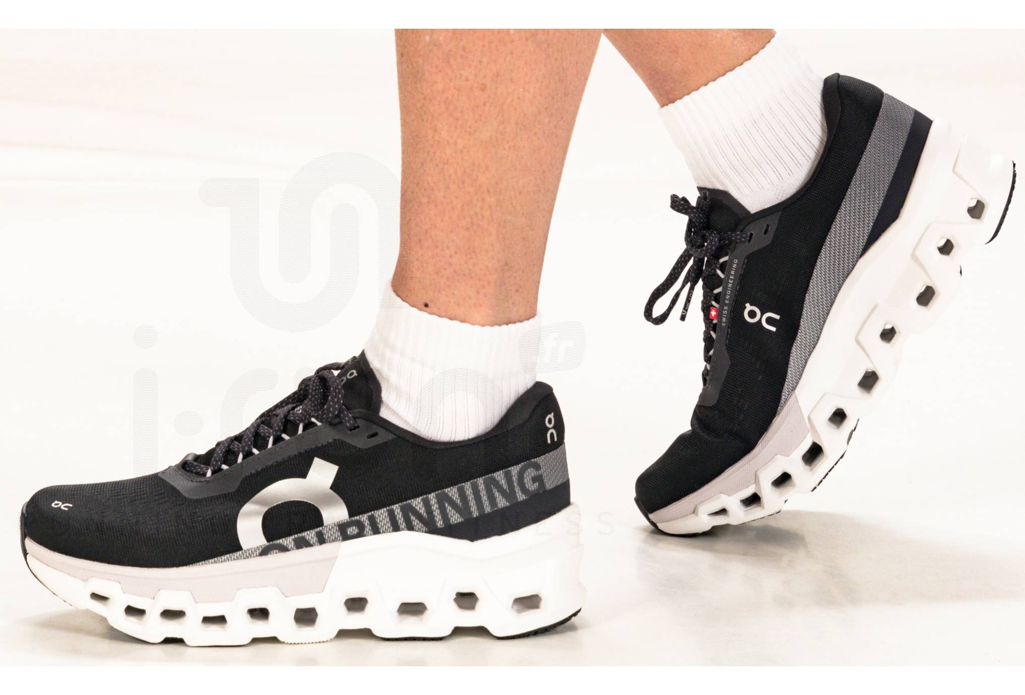 On-Running Cloudmonster 2