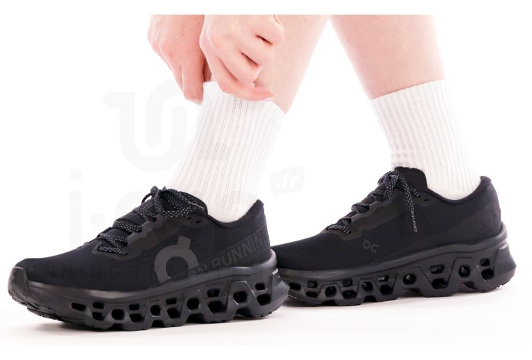 On-Running Cloudmonster 3