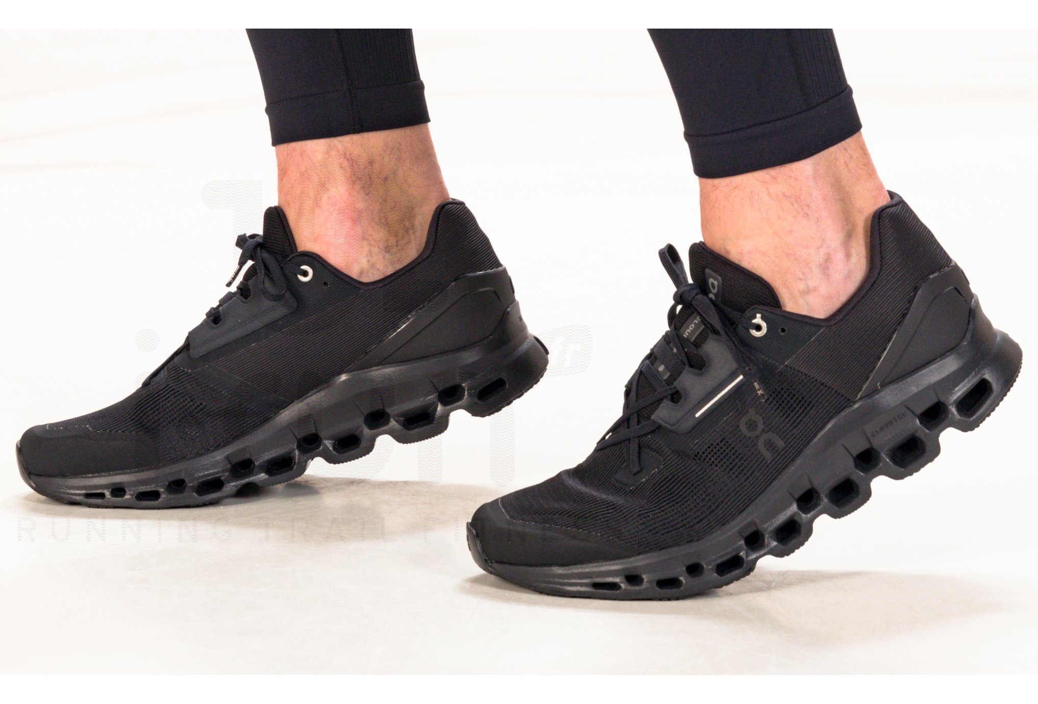 On-Running Cloudstratus Herren