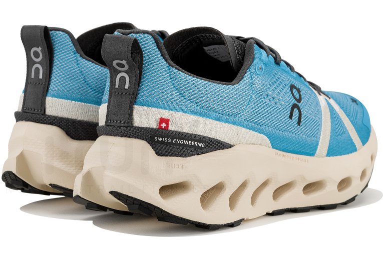 On-Running Cloudsurfer Trail M