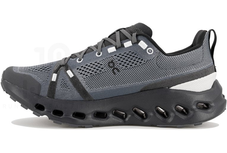 On-Running Cloudsurfer Trail W