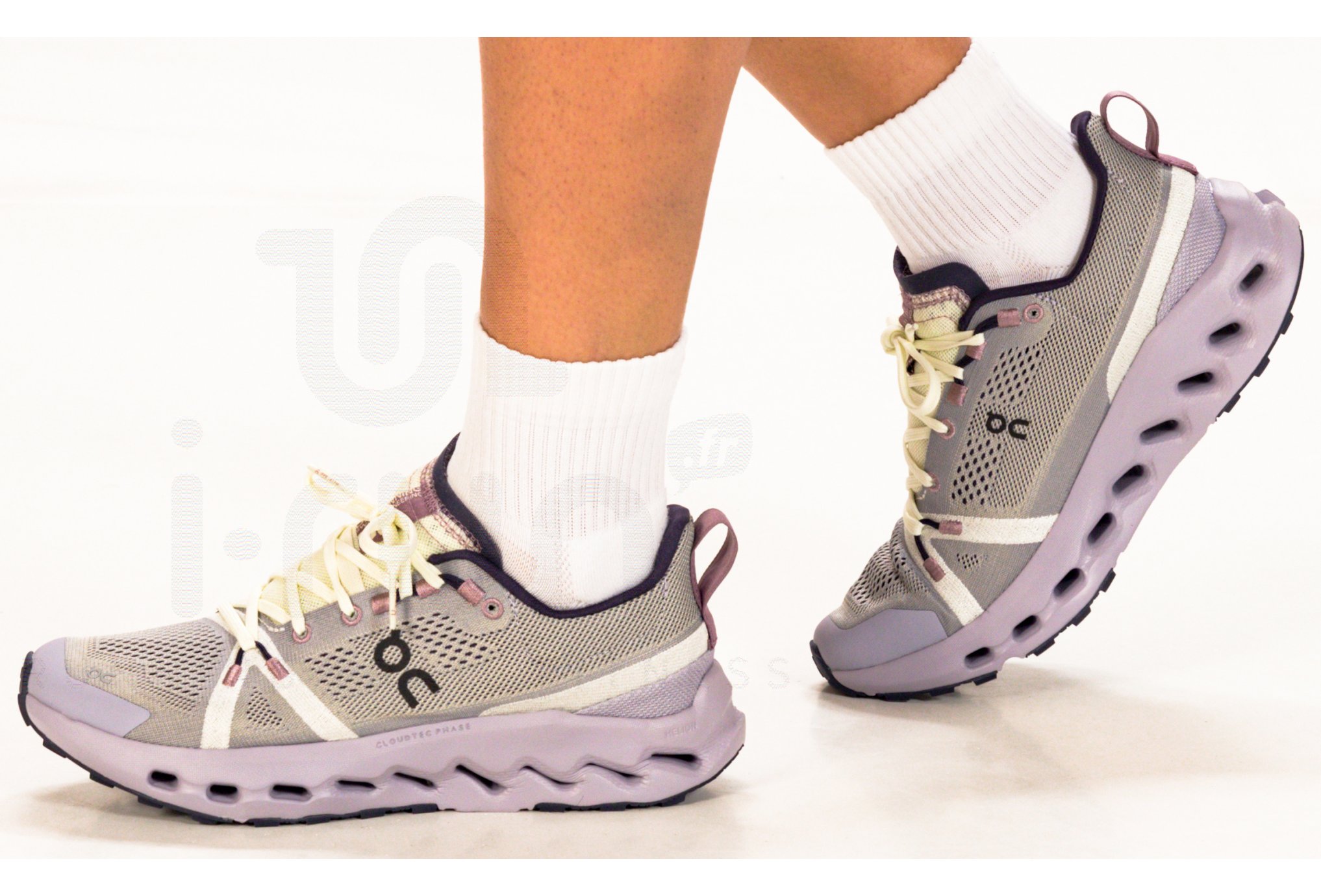 On-Running Cloudsurfer Trail W