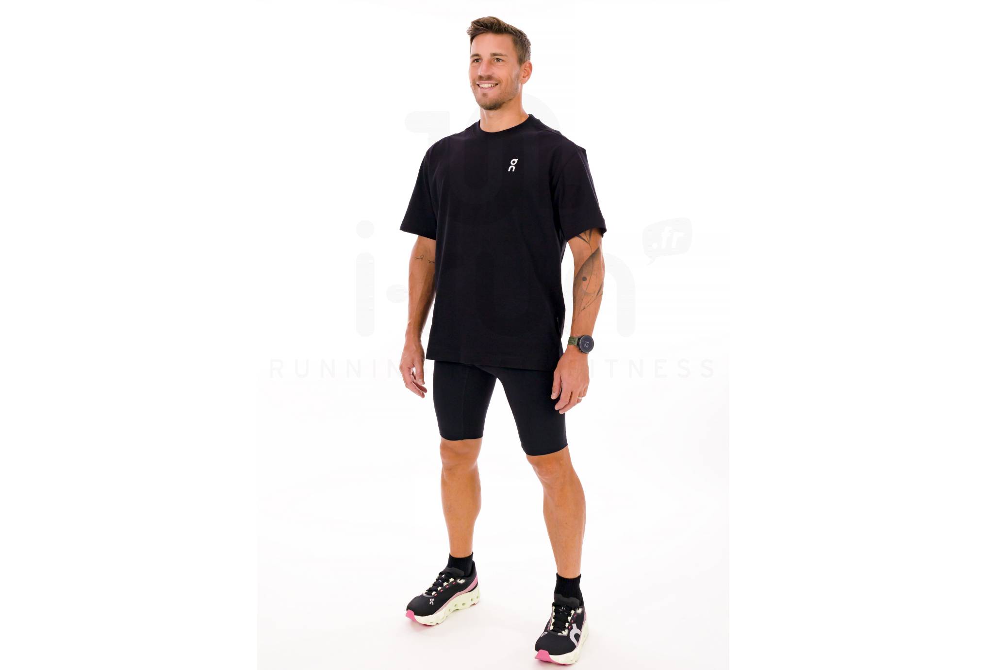 On-Running Club T