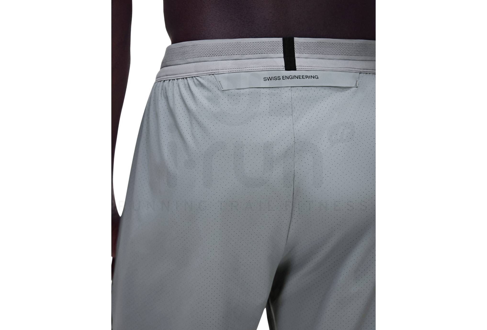 On-Running pantal�n corto Performance