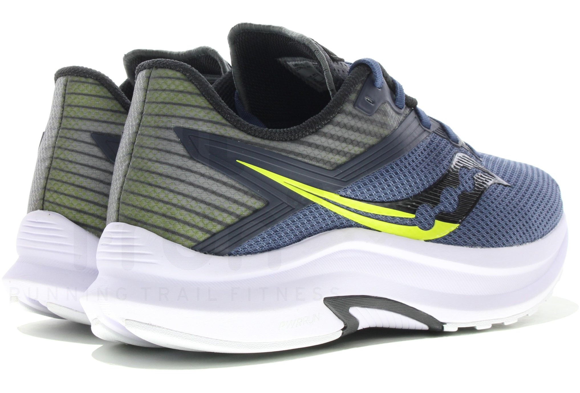 Saucony Axon