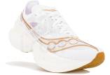 Saucony Endorphin Elite M