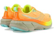 Saucony Hurricane 25