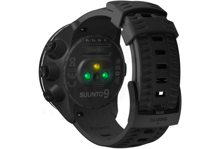 Suunto Pack 9 Baro Black + Bracelet Urban 2 Cuir Offert
