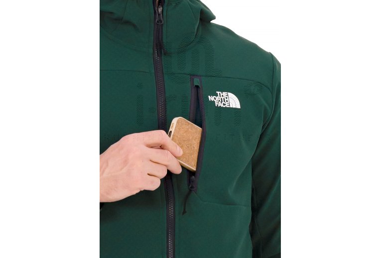 The North Face Mountain Athletics Softshell