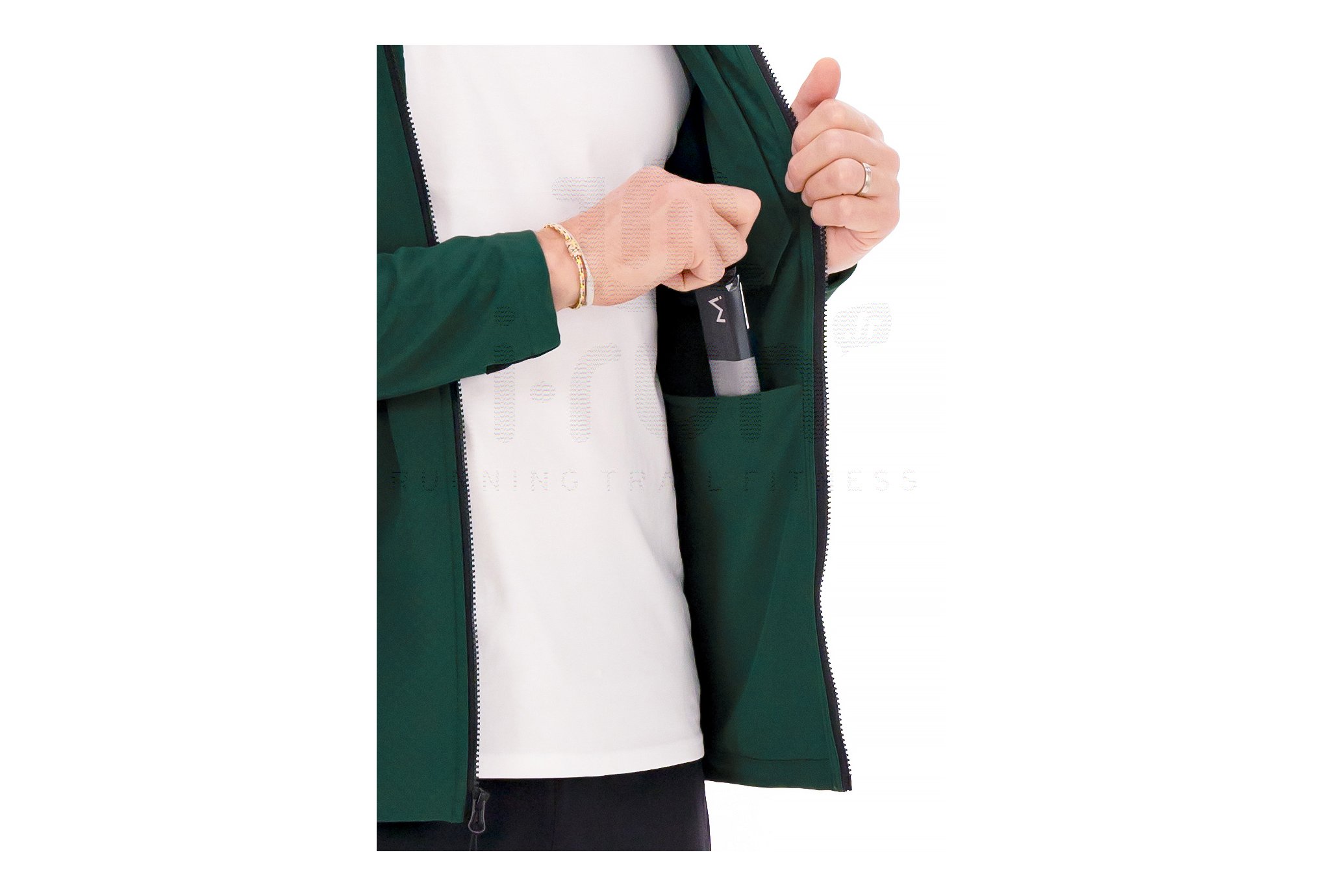 The North Face Mountain Athletics Softshell