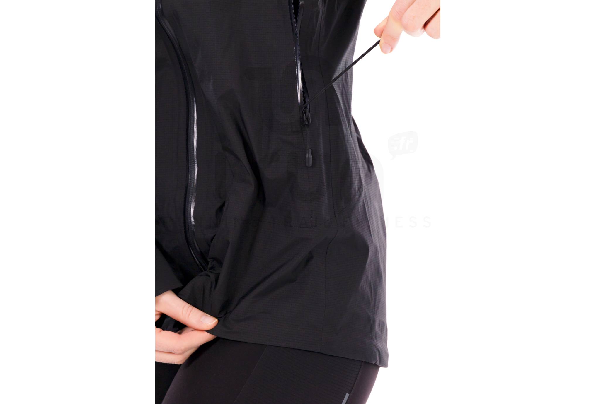The North Face Signal 2.5L DryVent