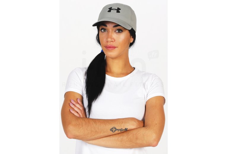 Under Armour Baseline 