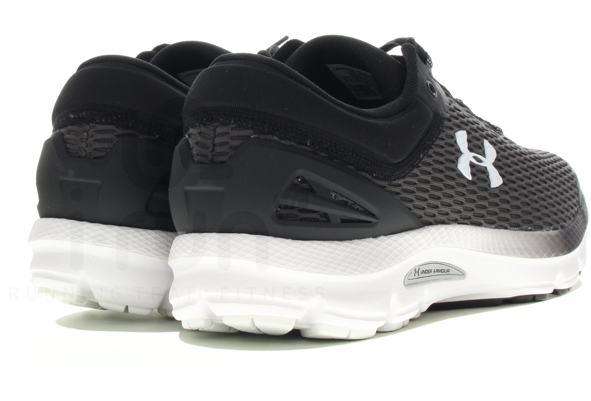 Under Armour Charged Intake 3