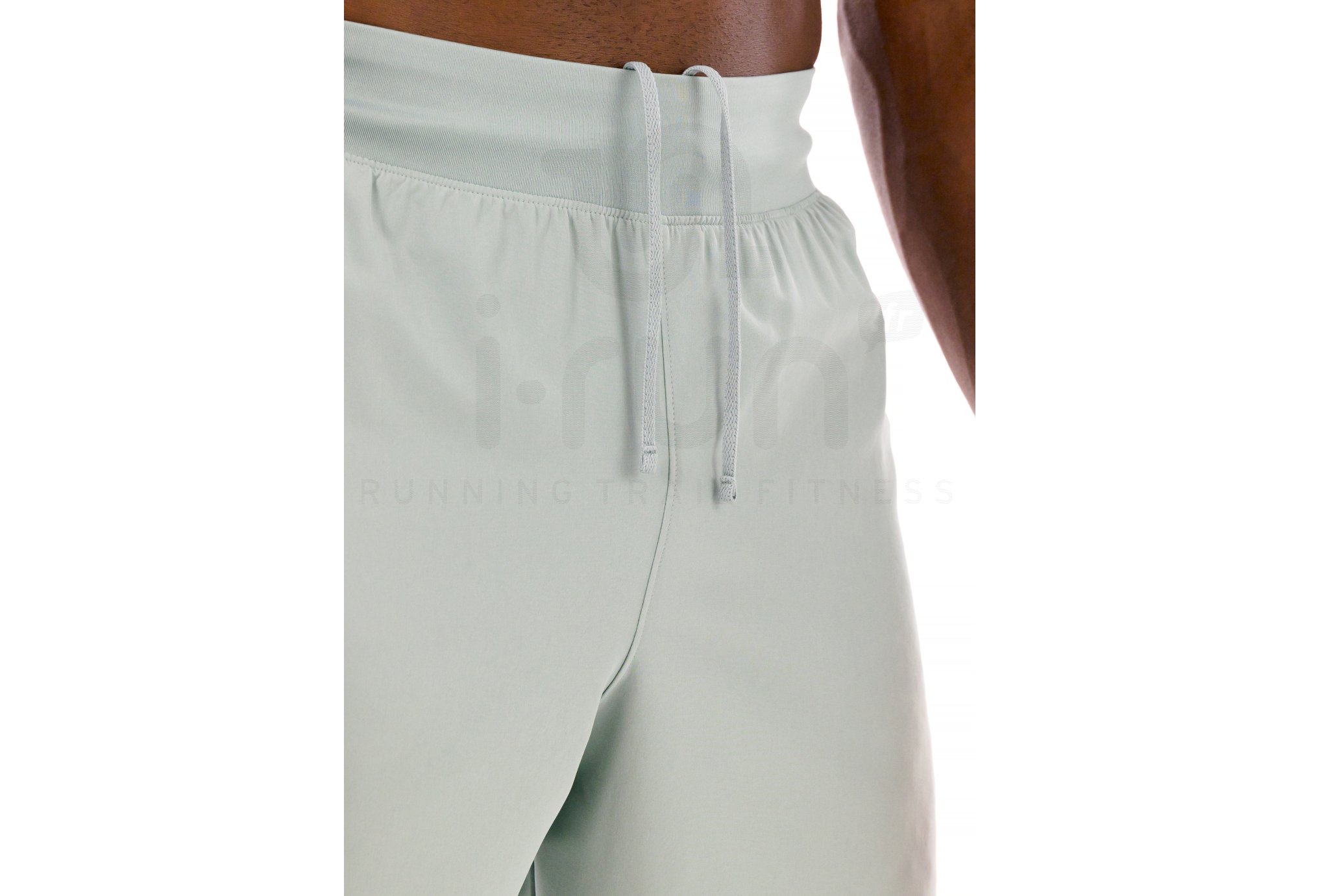 Under Armour Launch Elite