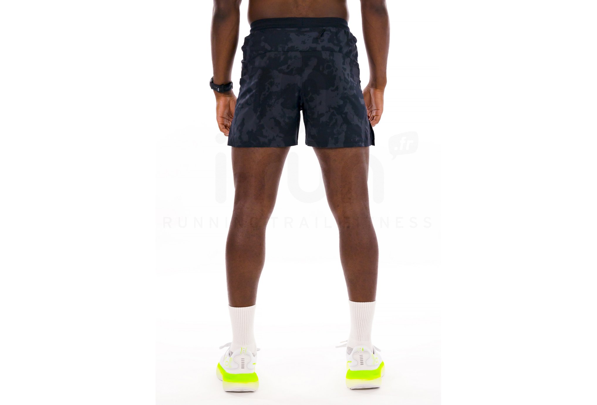 Under Armour Launch Pro