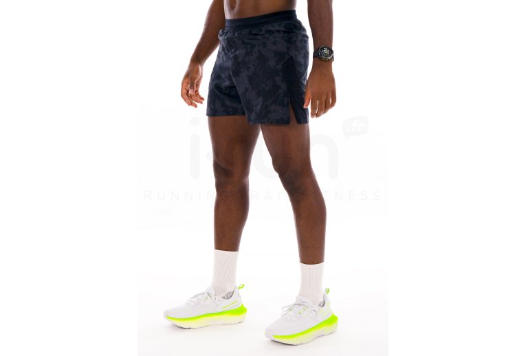 Under Armour Launch Pro