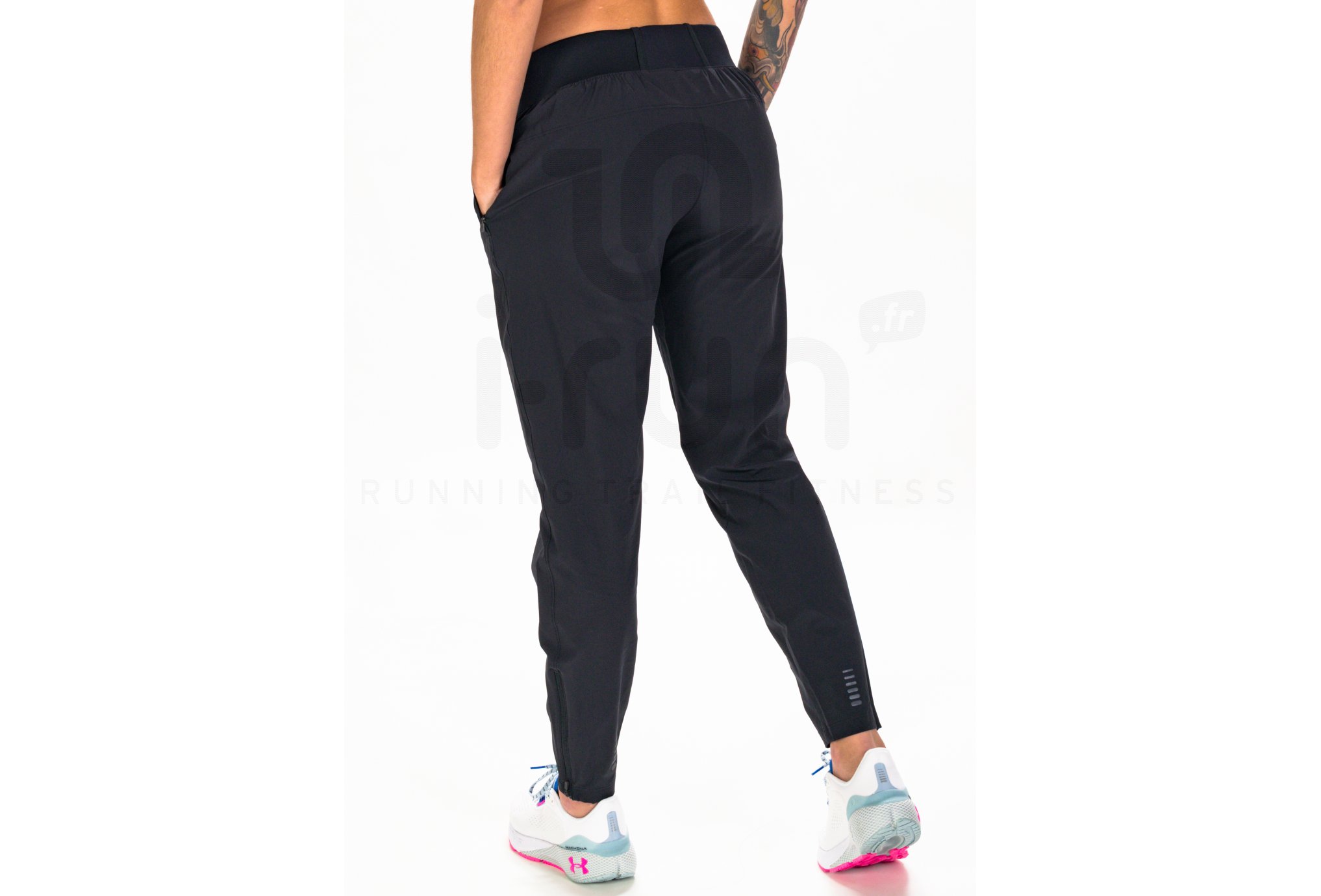 Under Armour OutRun The Storm Damen