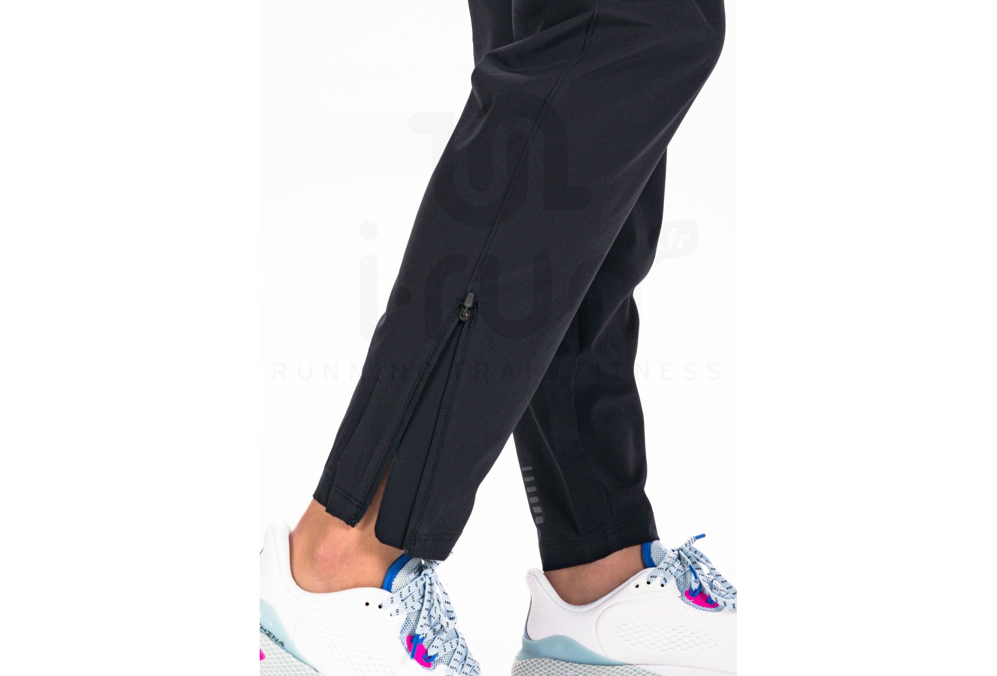 Under Armour OutRun The Storm Damen