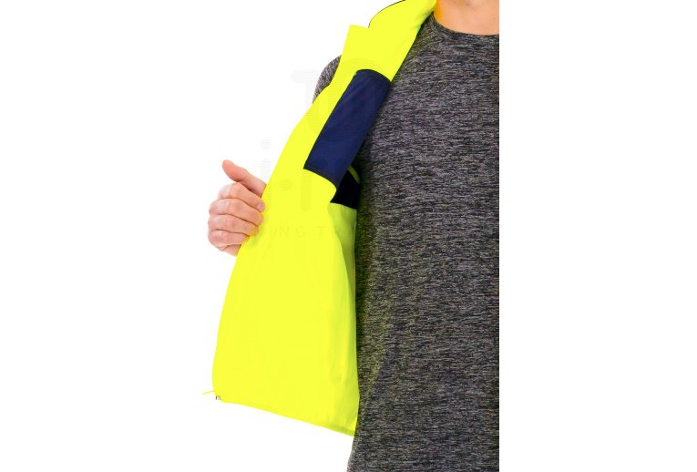 Under Armour Run Anywhere