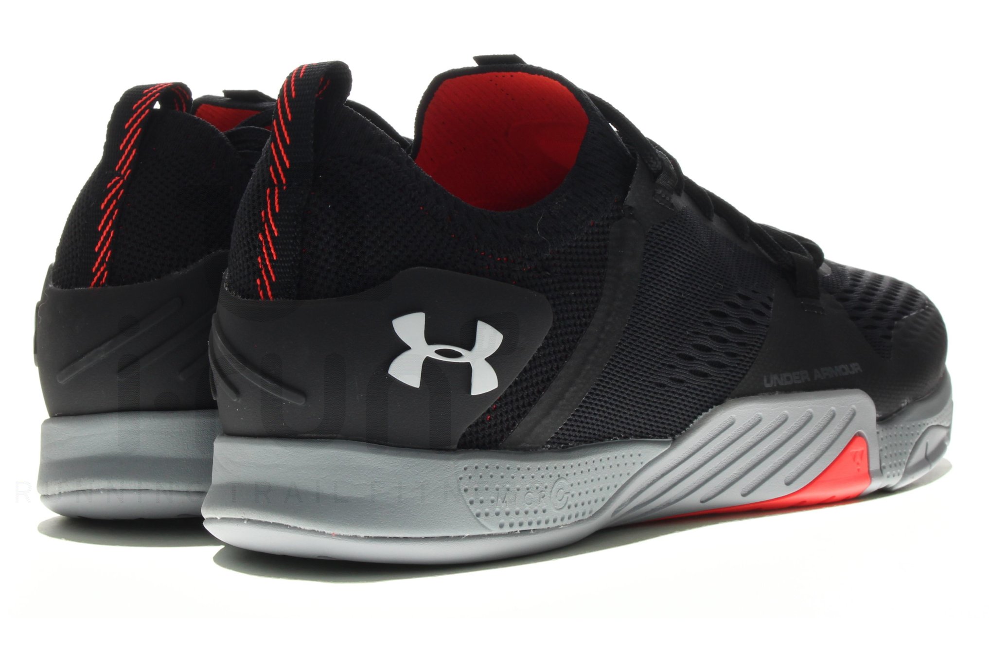 Under Armour TriBase Reign 2 M 