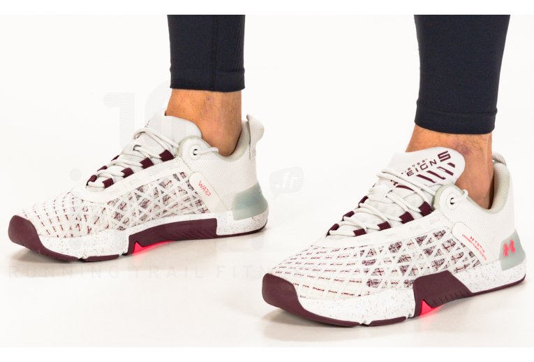 Under Armour TriBase Reign 5 M