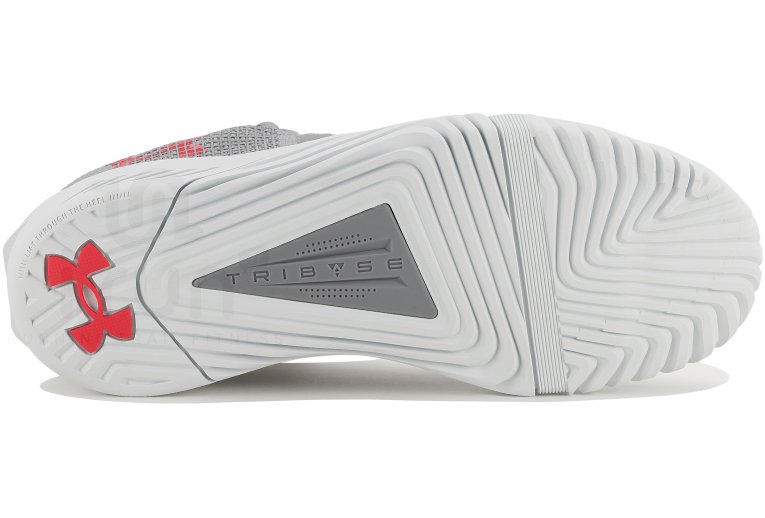Under Armour TriBase Reign 6 M